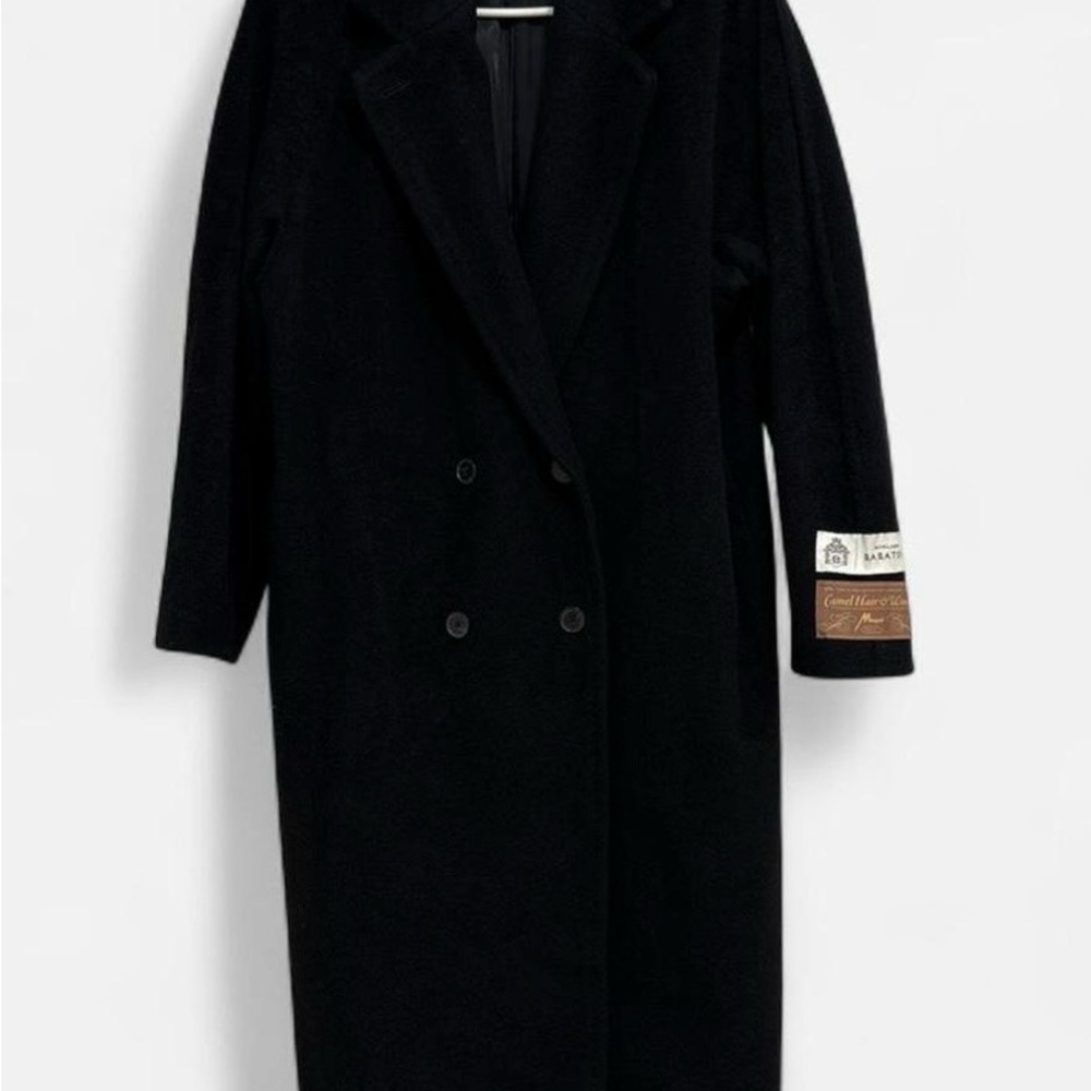 Aritzia Babaton Long Black Teddy Coat. Size: 3 - Picture 10 of 13
